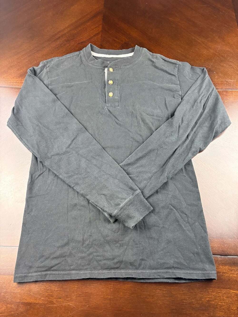 UNTUCKit Men’s Black Long Sleeve Henley Shirt Size L 100% Cotton 3 Button Casual